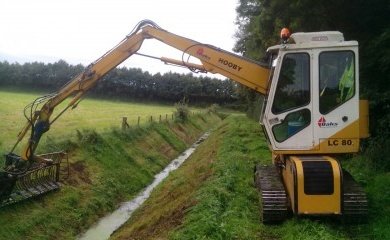 Slootonderhoud en bermonderhoud met maaikorf